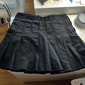 brandy melville black dana skirt